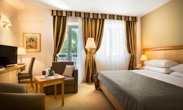 08 GRAND AZUR Comfort double room