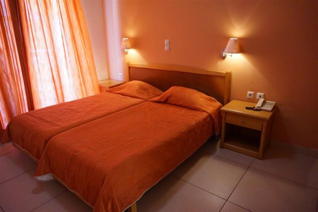 Hotel Athina San Stefano - pokoj 4.JPG