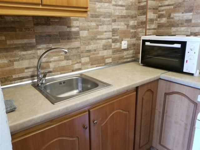 Leonidas - kitchen 2019.jpg