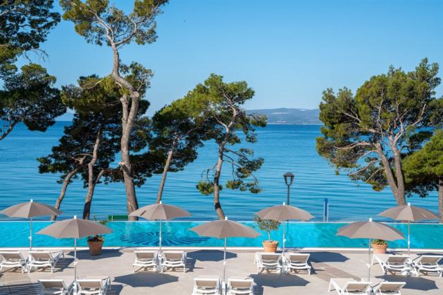 Valamar Meteor Hotel - Outdoor Pool_11 (4147) [lowres].jpg