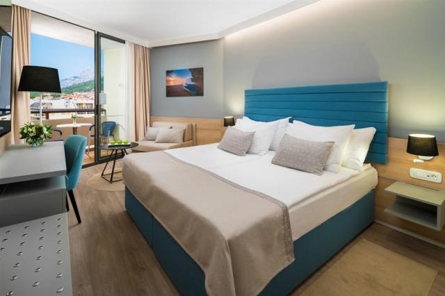 Valamar Meteor Hotel - Double Room Seaside_02 (4210) [lowres].j