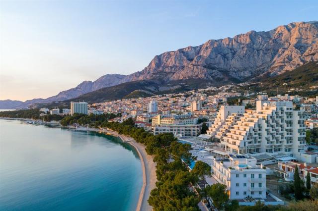 Valamar Meteor Hotel - Exterior_01 (4106) [lowres].jpg