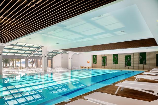 Valamar Meteor Hotel - Indoor Pool_02 (4101) [lowres].jpg