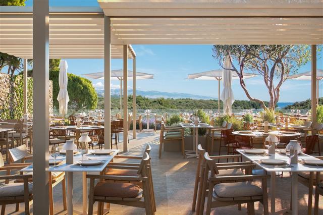 cgi_arba_resort__valamar_collection_restaurant_terrace__03_1719