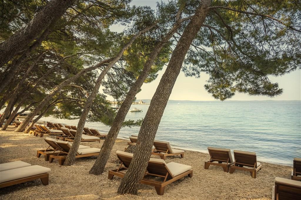 Dalmacija__PlacesHotel__Places_beach_01_1689080440.jpg