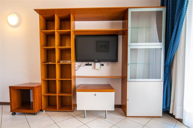 Al Pini Apartments_One Bedroom Apartment (2+2)_08.jpg