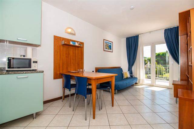Al Pini Apartments_One Bedroom Apartment (2+2)_13.jpg