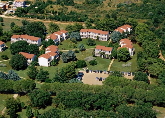 ResortAiPini_Air (1).jpg