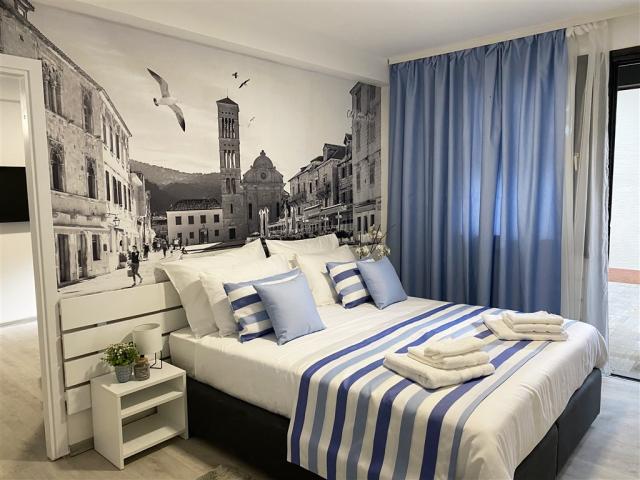 Standard suite 1 (1).jpg