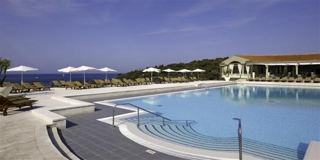 Apartments_Beaches&Pools_02.jpg