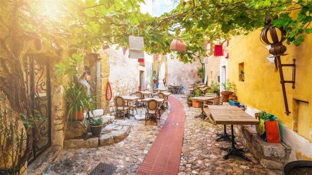 shutterstock_1208039932.jpg