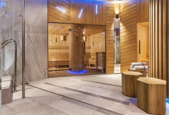 Maďarsko-Hévíz-hotel Ensana Thermal-saunový svět.jpg