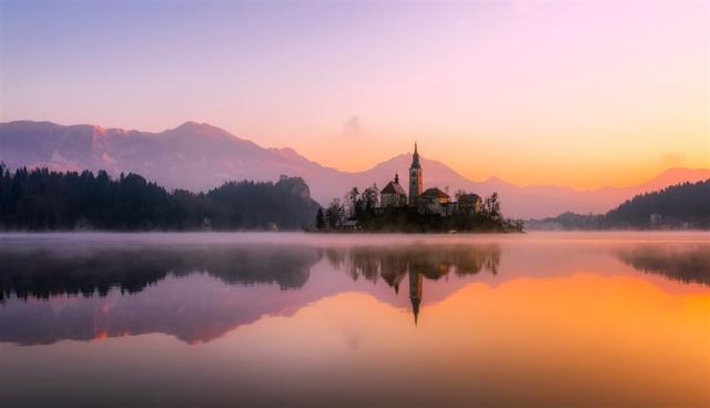 church-gfb0753513_1920.jpg