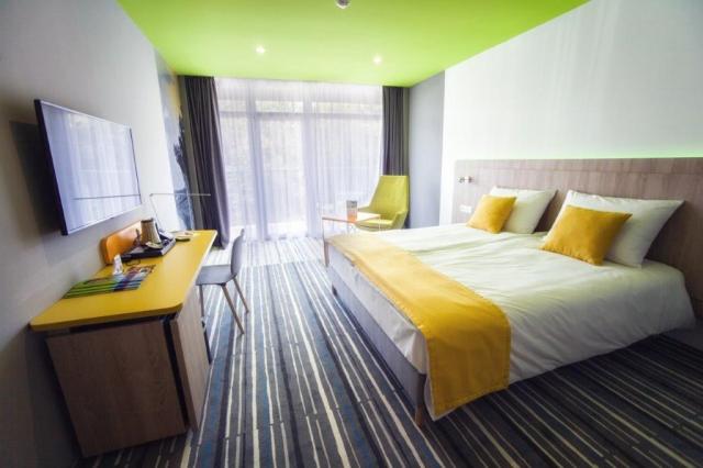 Room_02.jpg