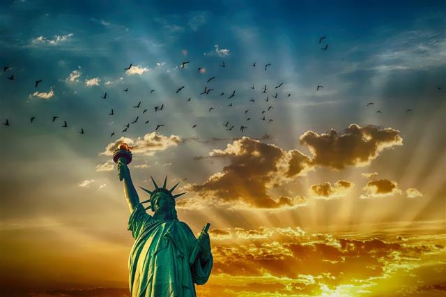statue-of-liberty-g9f3ec1262_1920.jpg