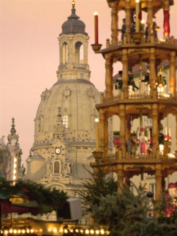 Drazdany - pyramidy.jpg