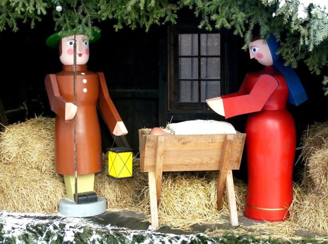 nativity-scene-g468082bd7_1920.jpg