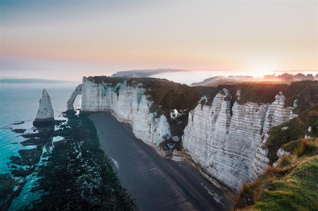etretat-4506072_1920.jpg