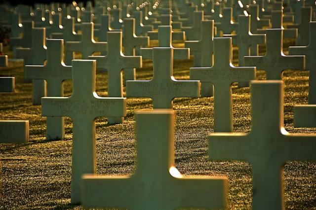 graveyard-651445_1920.jpg