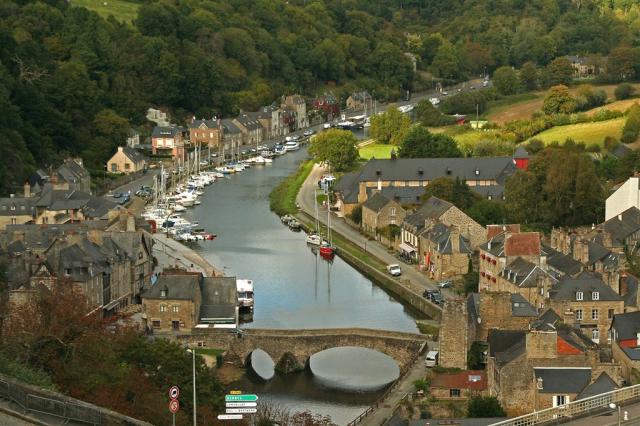 dinan-556669_1920.jpg