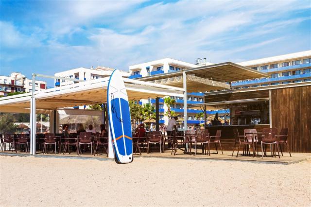 15_1_Beach Club.jpg