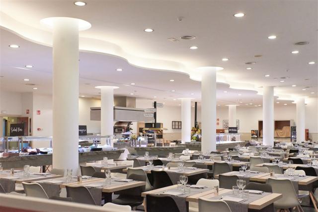4_5_Buffet1.jpg