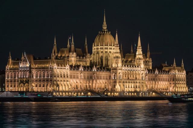 budapest-3445095.jpg