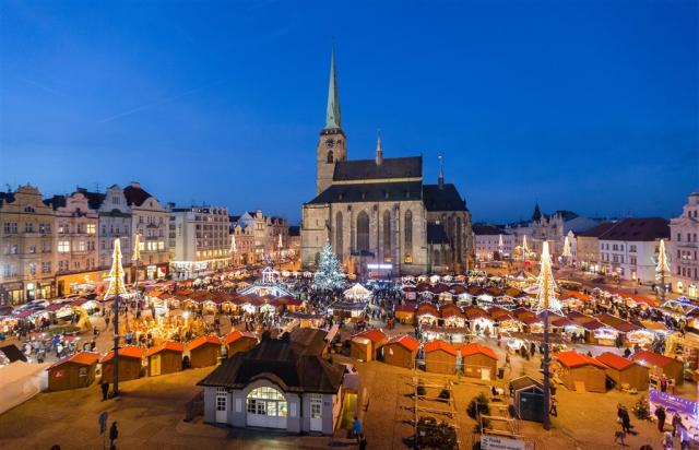 christmas_market_pilsen (1).jpg