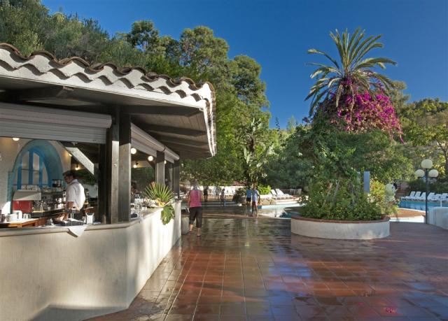 ARBATAX_PARK_COTTAGE_Bar Centrale2.jpg