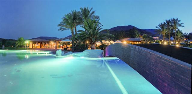 GARDEN_BEACH_Panorama.jpg