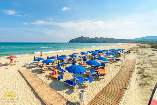 hotel-garden-beach-beach-21-1.jpg