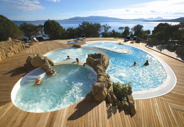 INCANTU PISCINE THALASSO 1.jpg