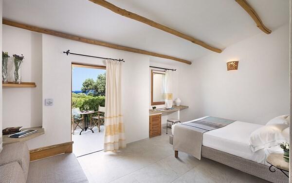 hotel-cala-di-lepre-deluxe-golfo-vista-mare.jpg