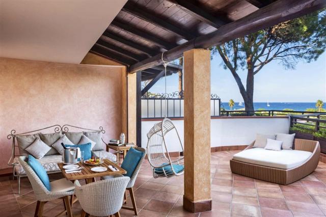 Premium-Suite-Terrace-Abi-dOru-Hotel-Spa-2048x1365.jpg