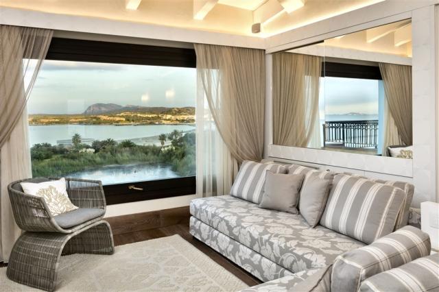 ABIDORU_Suite Grazia Deledda_living room.jpg