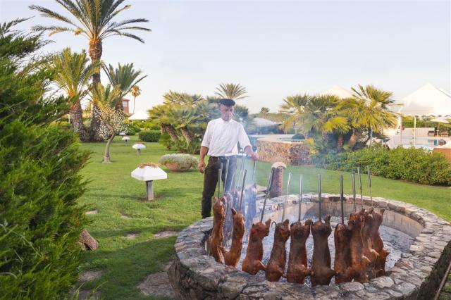 Hotel Baia di Nora -Typical Sardinian Dinner (2).jpg
