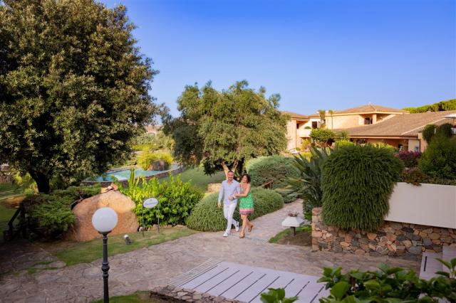 Suggested - Hotel Baia di Nora Garden with Guests (1).jpg