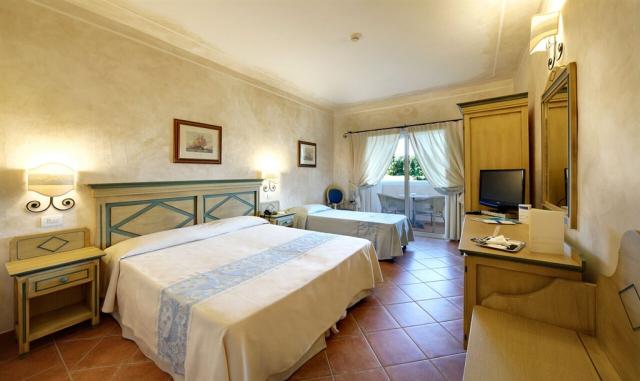 COLONNA_RESORT_pokoj_standard_s_vyhledem_do_zahrady.jpg