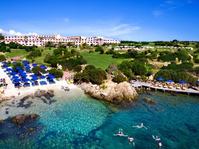 COLONNA_RESORT_plaz1.jpg