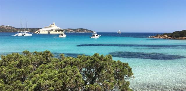 Spiaggia_Grande_Pevero_11491.JPG