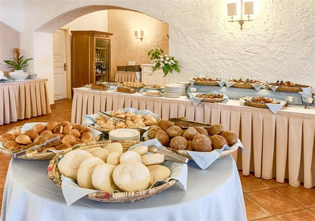 Buffet Breakfast 2_CT.jpg