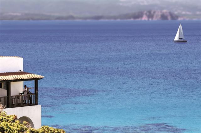 COLONNA GRAND HOTEL CAPO TESTA_Camera Belvedere foto Gianfranco