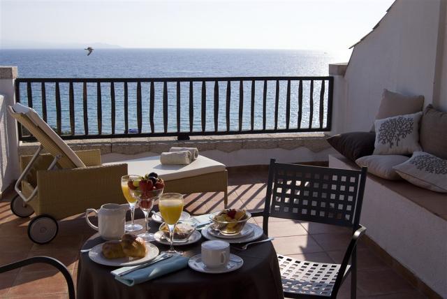 GRAND_HOTEL_CAPO_TESTA_JuniorSuiteTerrace_CT.jpg
