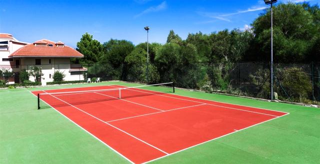 COLONNA_BEACH_HOTEL_MARINELLA_tenis.jpg