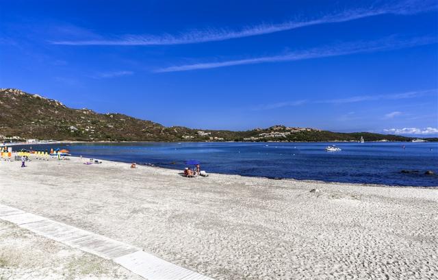 COLONNA_BEACH_HOTEL_MARINELLA_Spiaggia3.jpg