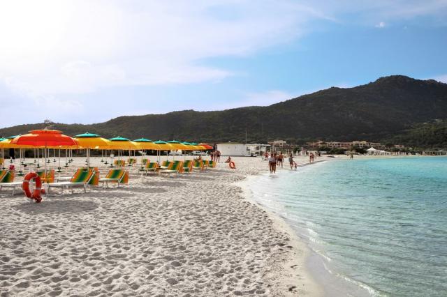 COLONNA BEACH HOTEL & RESIDENCE_HOTELOVÁ PLÁŽ.jpg