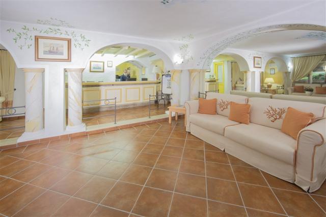 COLONNA_BEACH_HOTEL_MARINELLA_Reception11.jpg