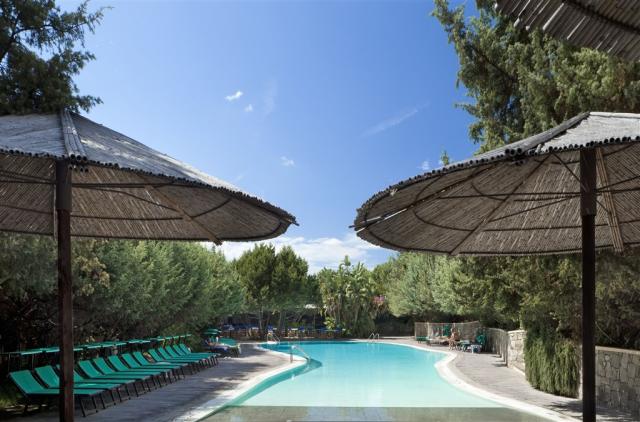 HOTEL LE ROCCE_BAZÉN.jpg