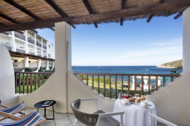 Junior Suite Deluxe Sea View3.jpg