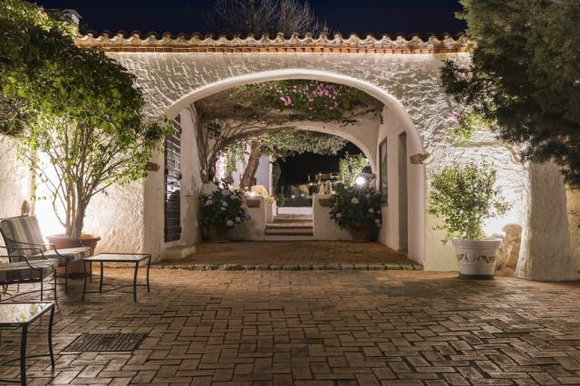 Bisaccia entrance.jpg